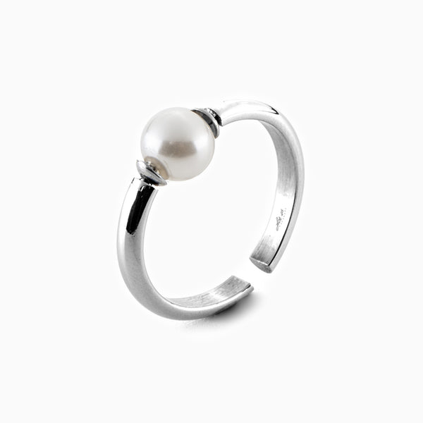 Anello in acciaio con perla bianca
