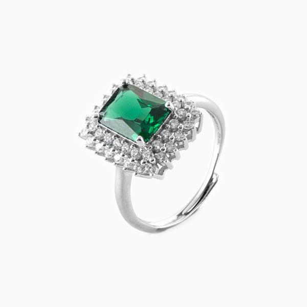 Anello in argento con pietra verde e doppia cornice di zirconi