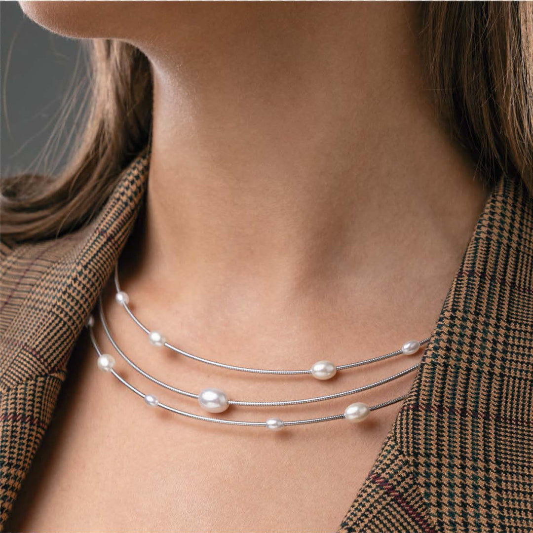 Collana Girocollo a Tre Fili con Perle Bianche