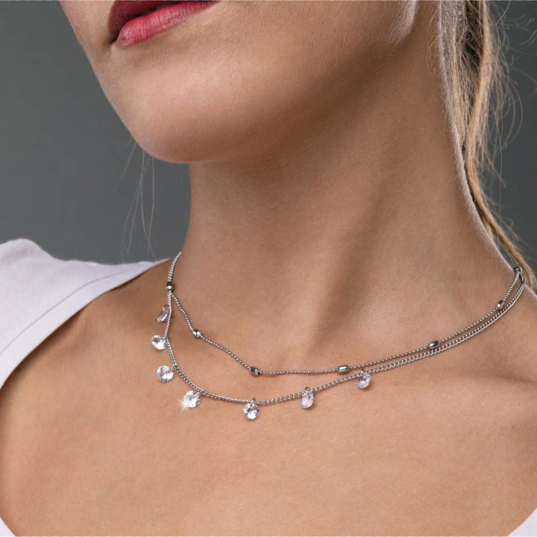 Collana da donna con cristalli pendenti
