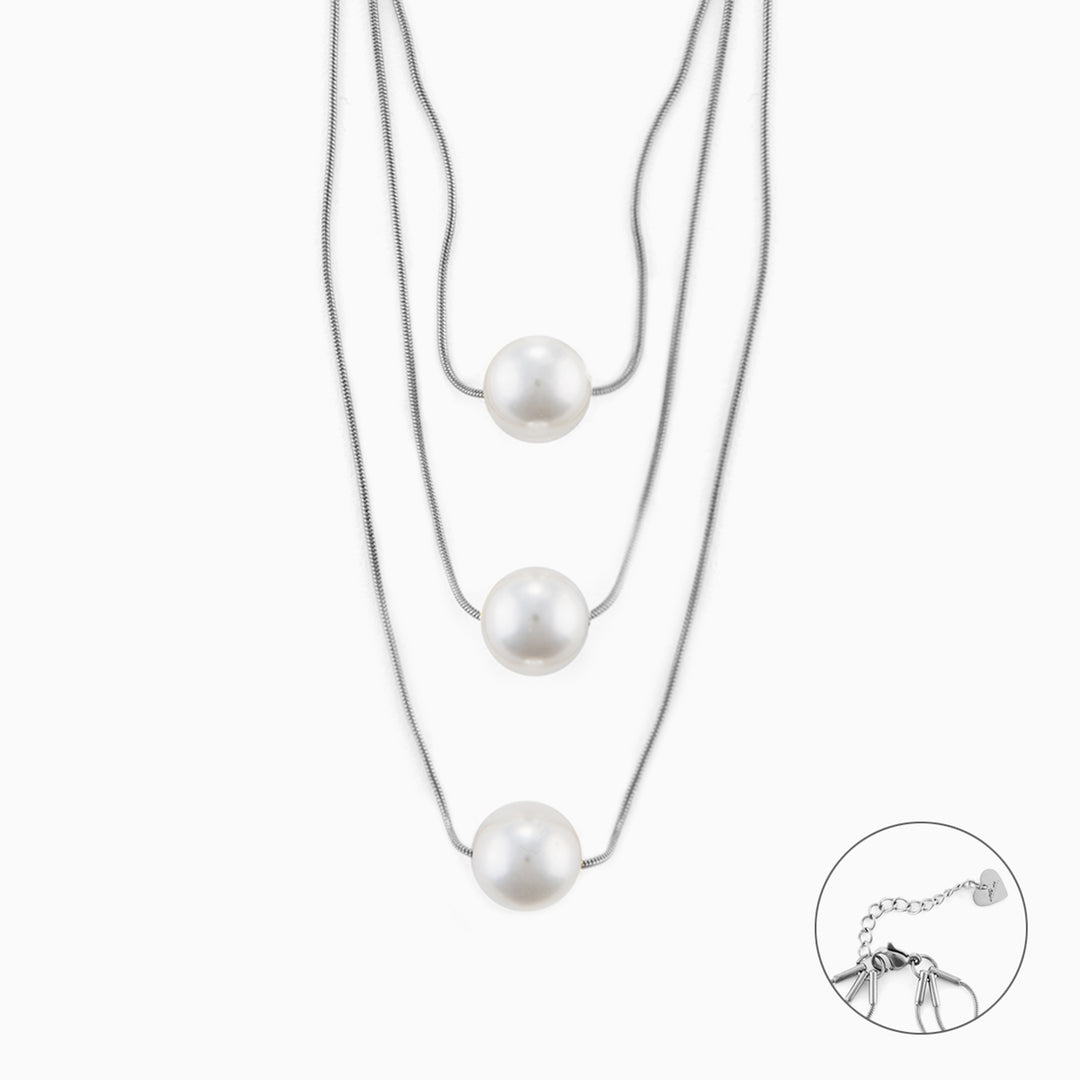 Collana da donna con perle bianche